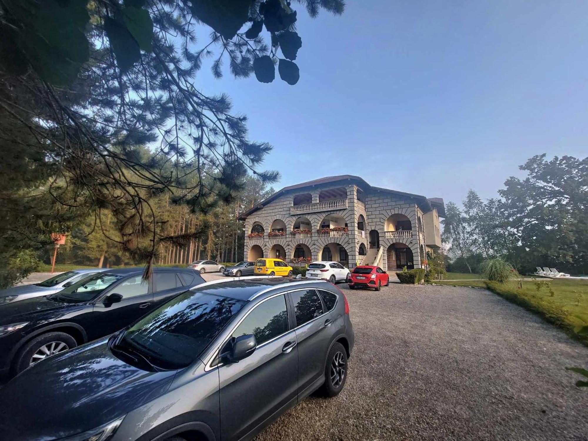 Vacation Home Keskic Velika Gata Exteriör bild