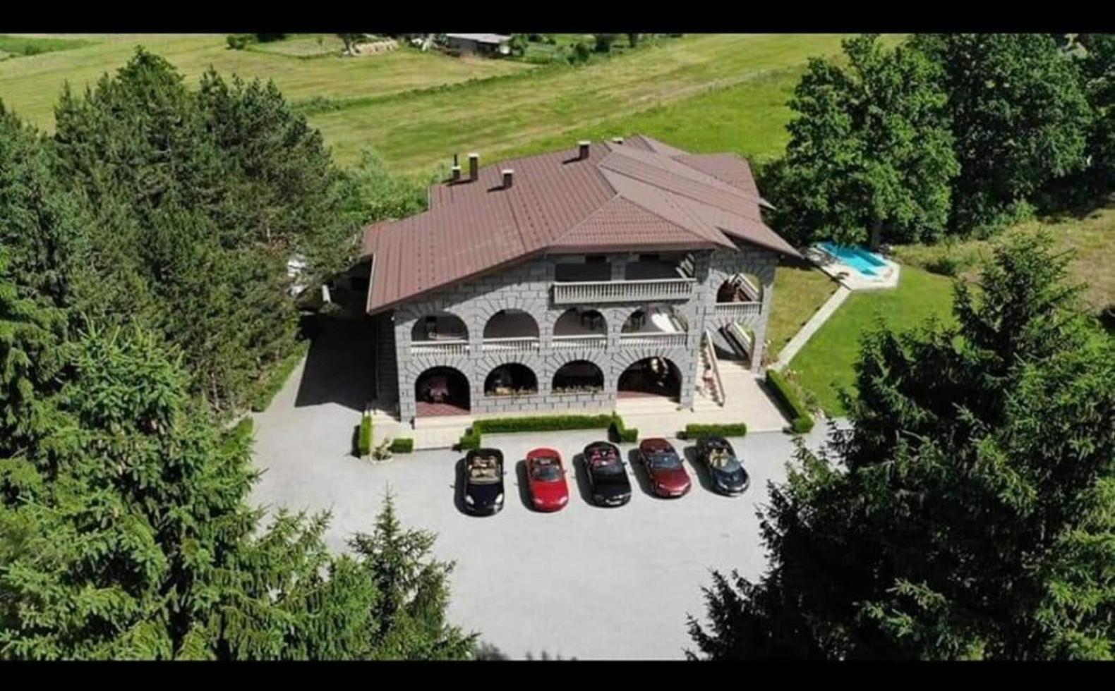 Vacation Home Keskic Velika Gata Exteriör bild