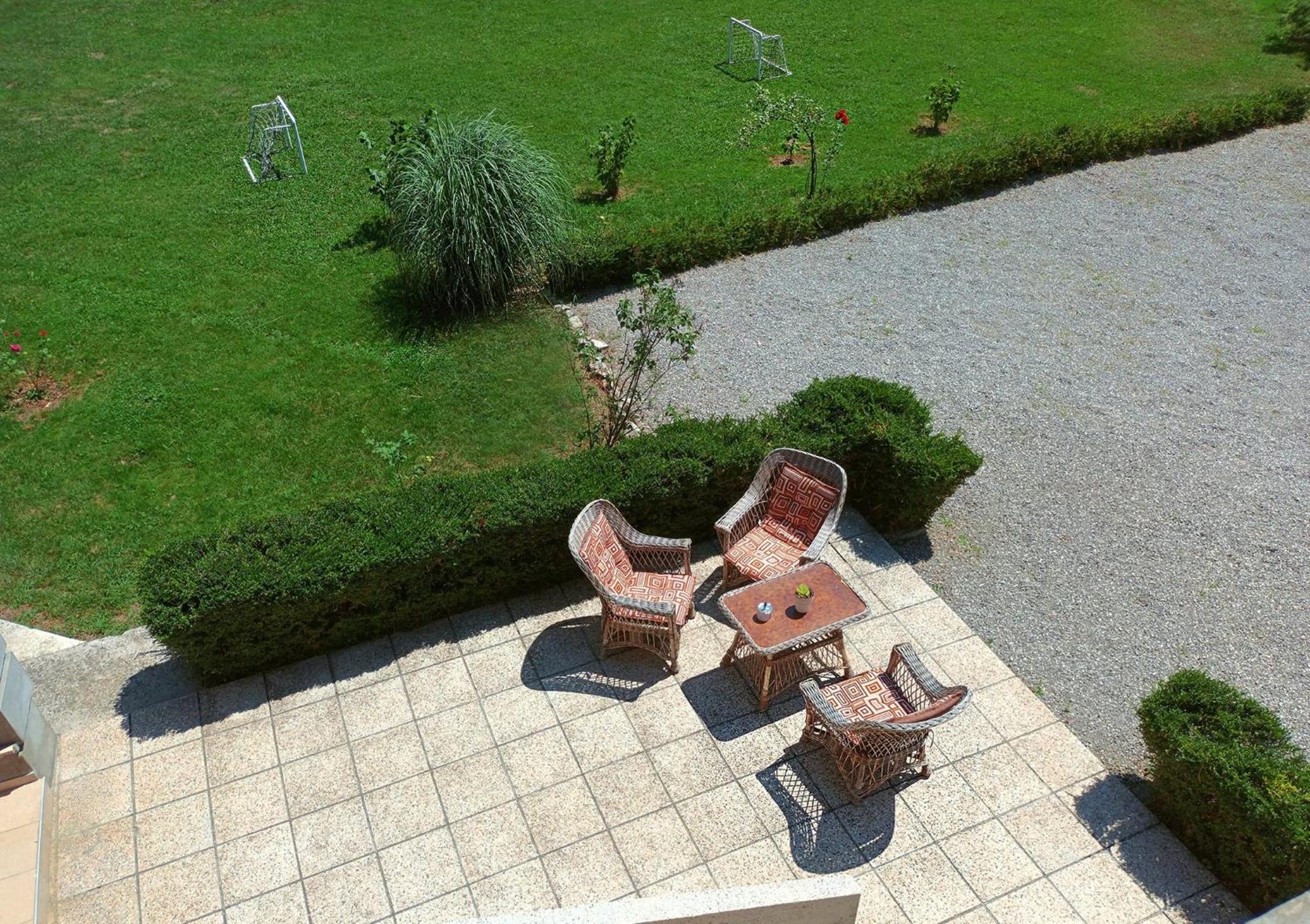 Vacation Home Keskic Velika Gata Exteriör bild